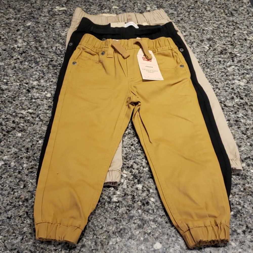 NWT's Levi's Joggers